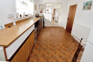 COLCHESTER ROAD- click for photo gallery